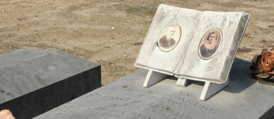 Plaque funéraire